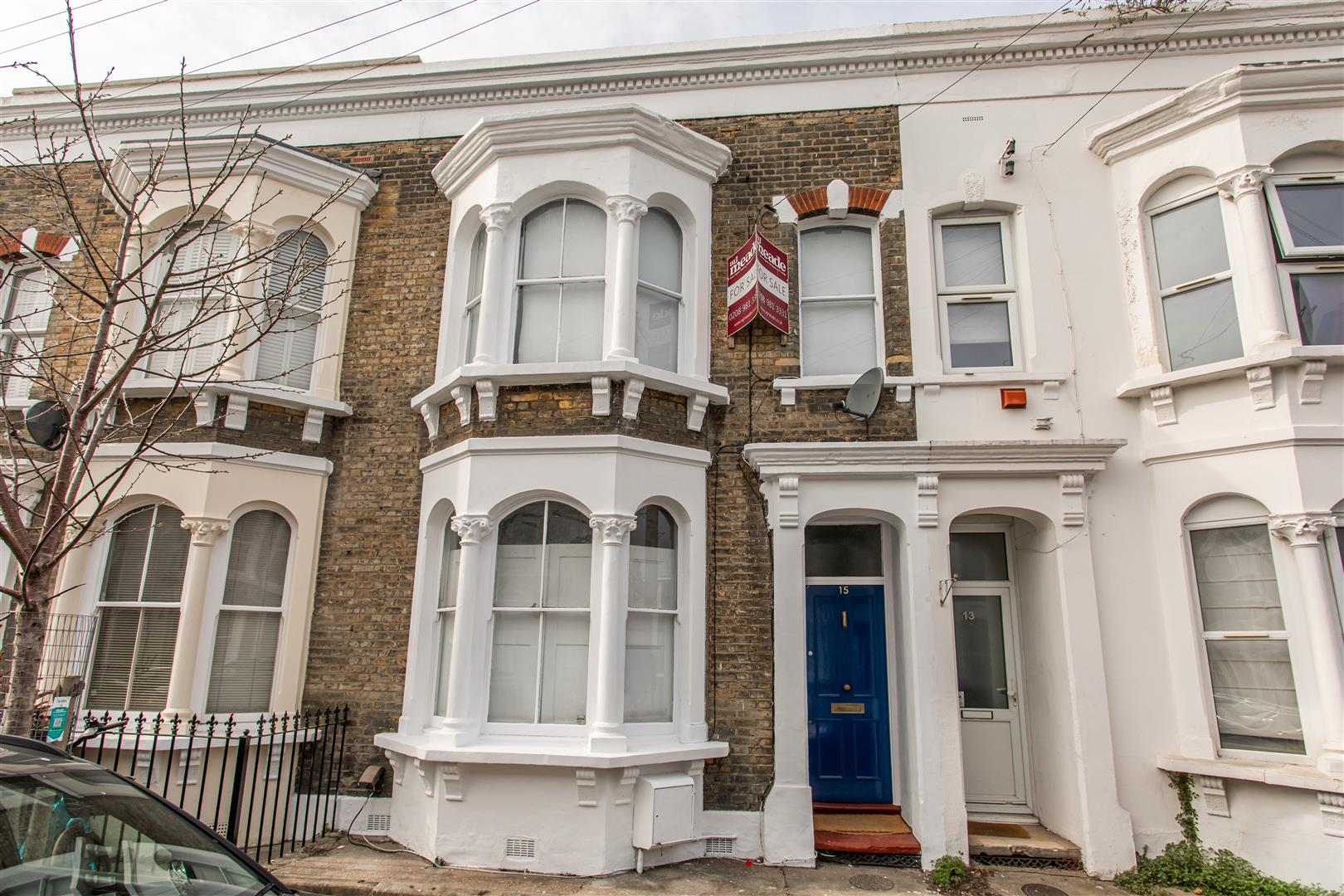 3 bed property in Mossford Street, Mile End